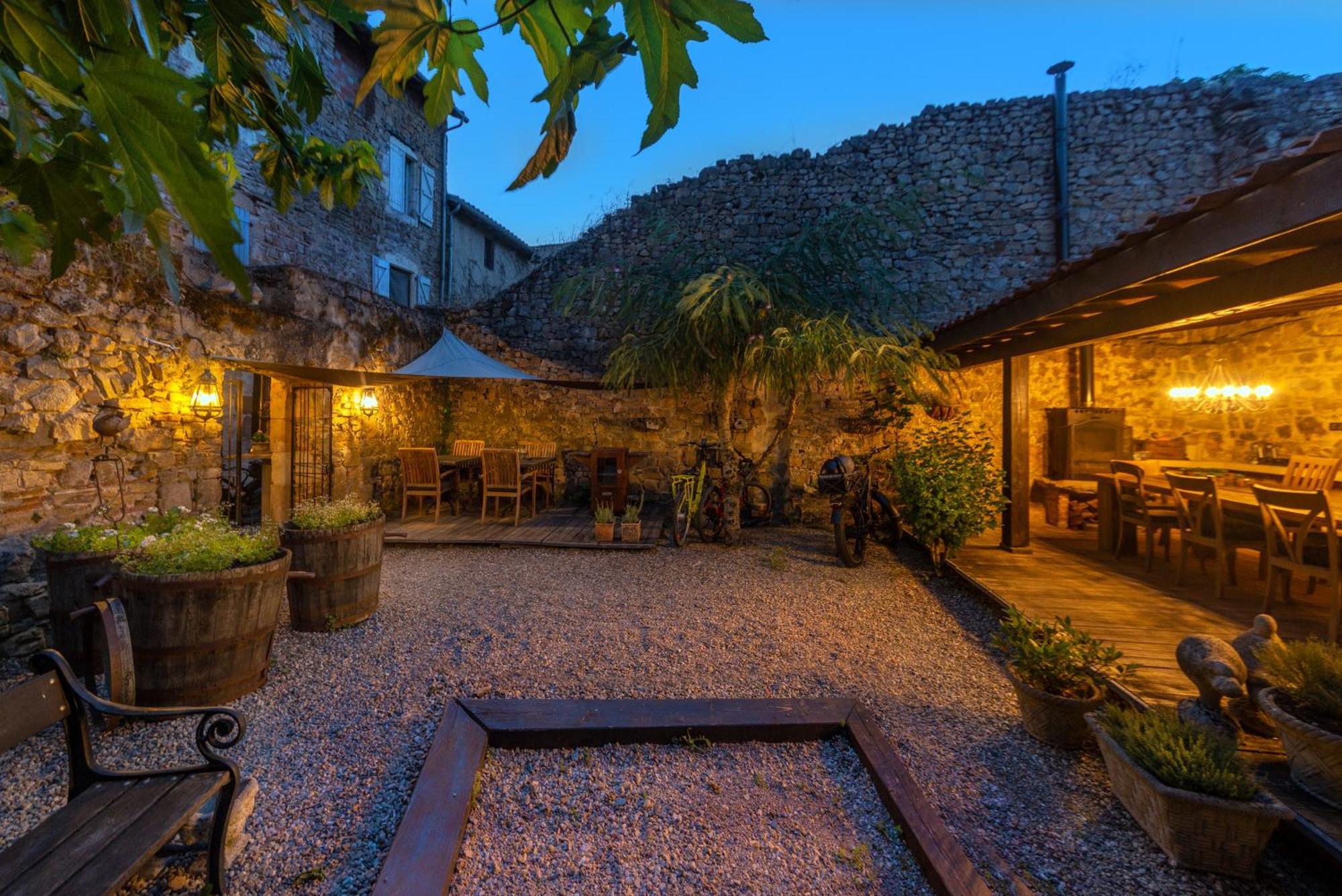La Maison Au Puits Cordes-sur-Ciel Bagian luar foto