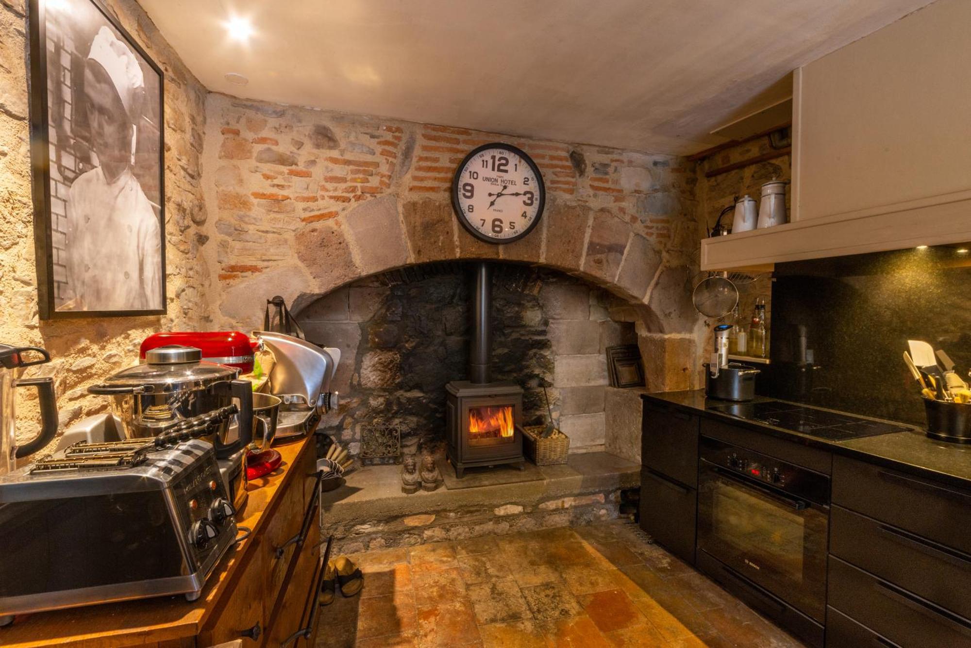 La Maison Au Puits Cordes-sur-Ciel Bagian luar foto